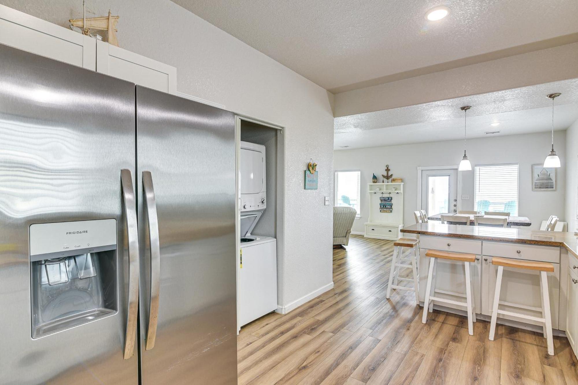 Beachfront Texas Retreat - 2 Decks, Patio And Views! Surfside Beach Exteriör bild
